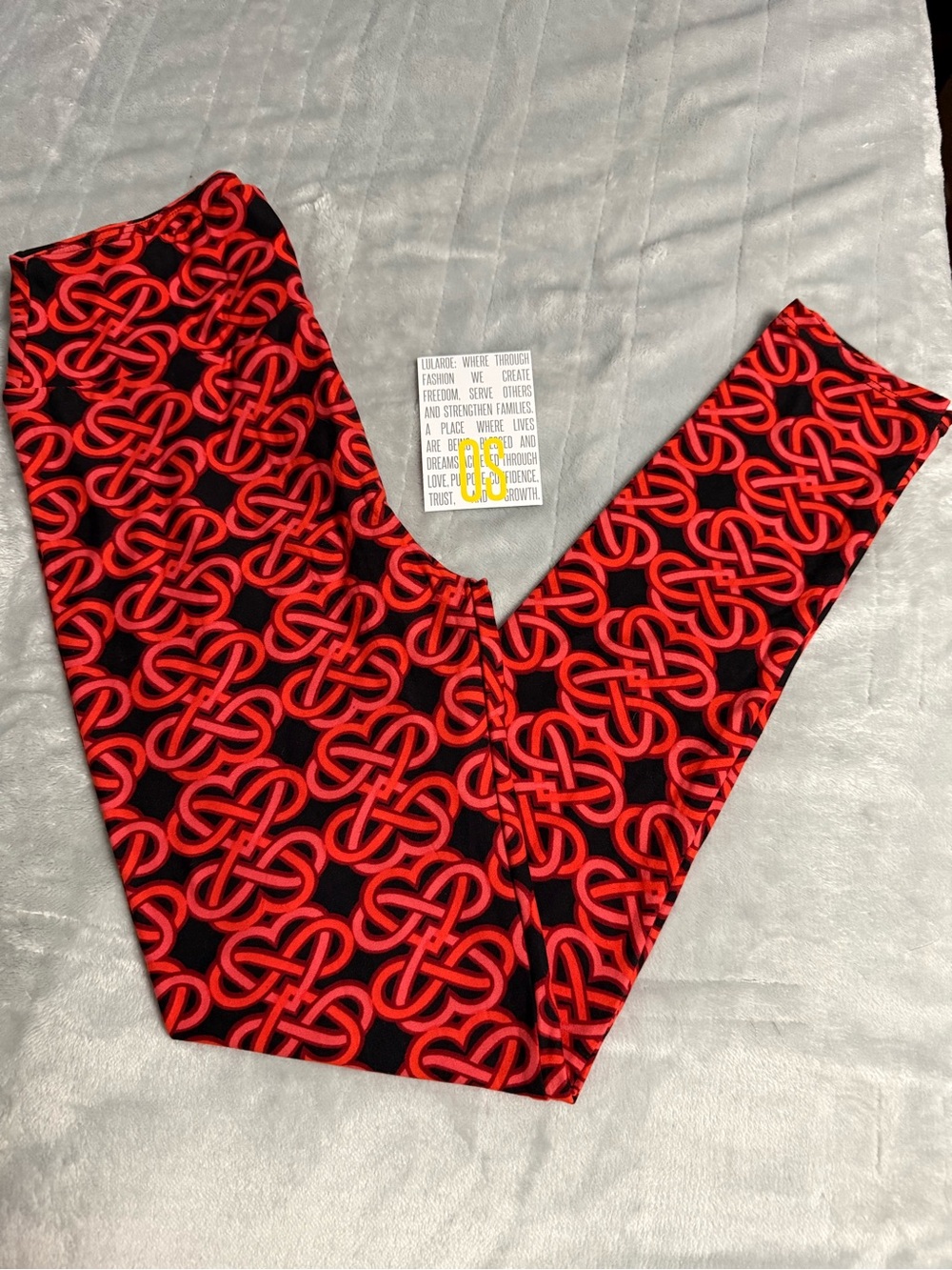 New OS Lularoe Linked hearts Valentine leggings!